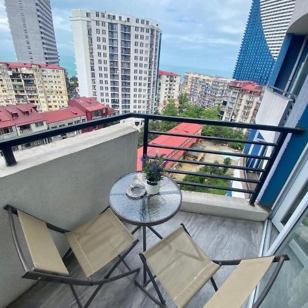 Apartamento Pirosmani 18D, 12 Floor Batumi Exterior foto